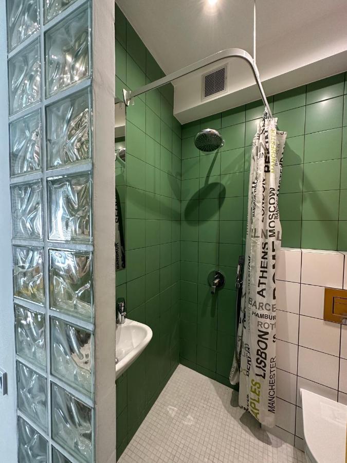 Kuss Apartments Лвив Екстериор снимка