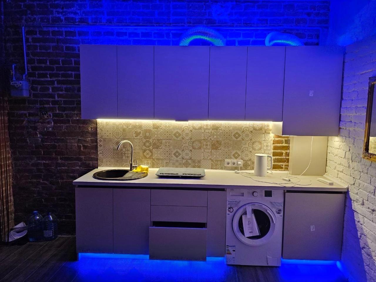 Kuss Apartments Лвив Екстериор снимка